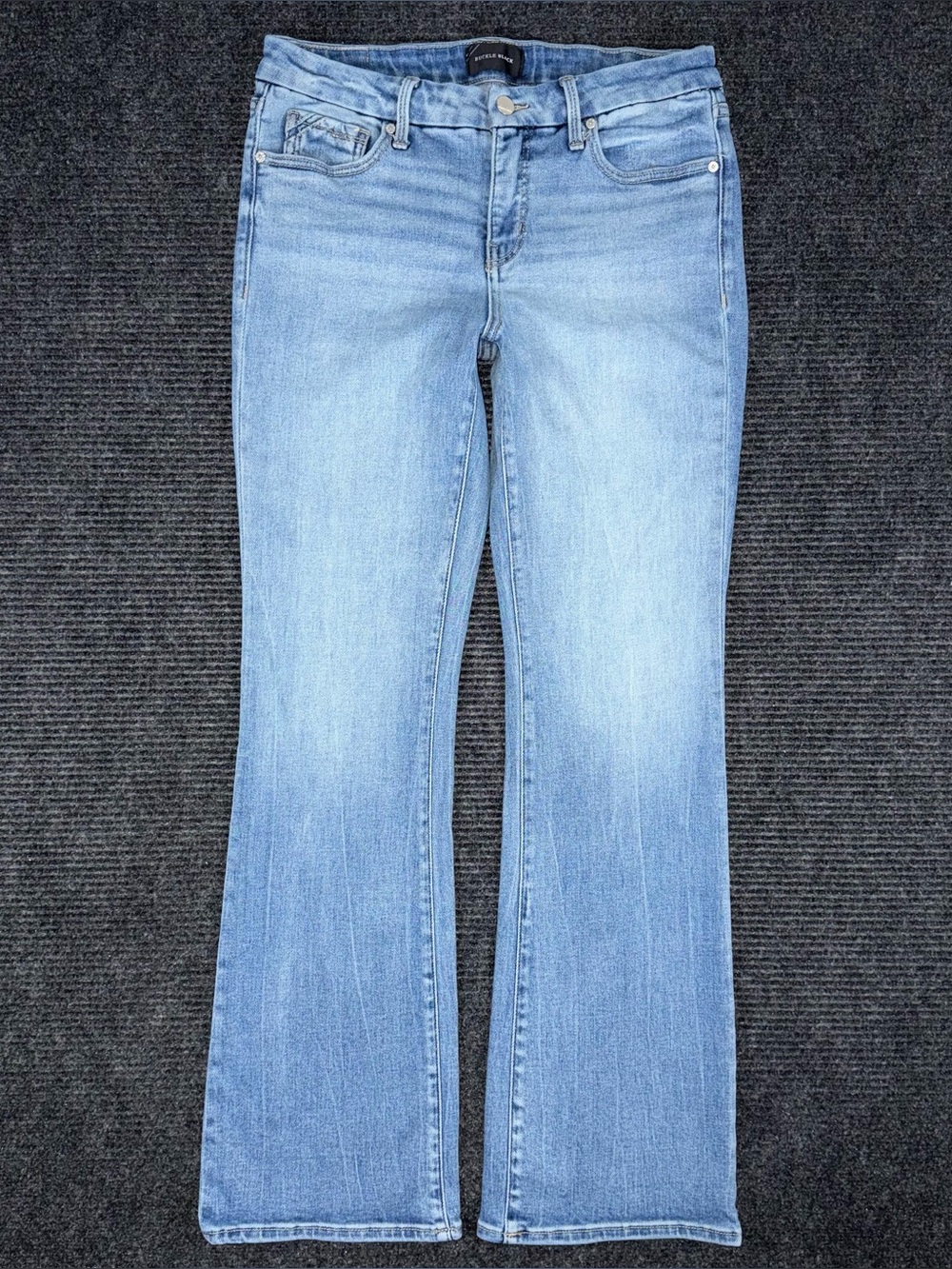 Buckle Black Fit No 53 Bootcut Stretch Jeans Women’s 29 x 32 Light Wash BBW7114R
